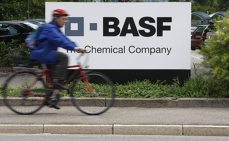 A német BASF is leépít
