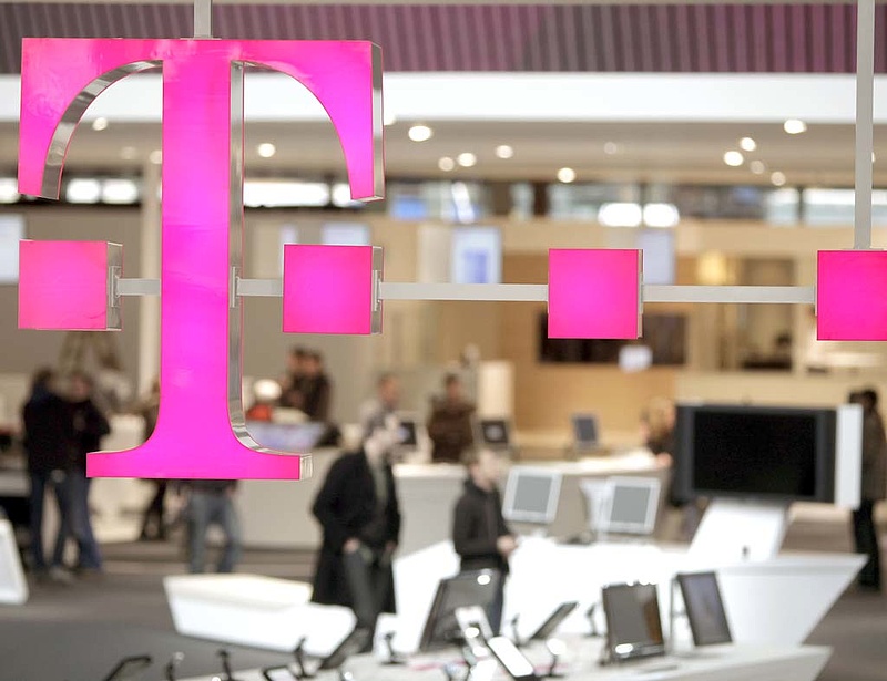 Deutsche Telekom: felére esett a profit
