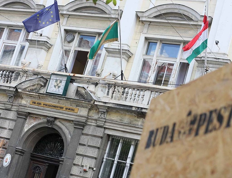 Szövetséget alakítanak a budapesti kerületek