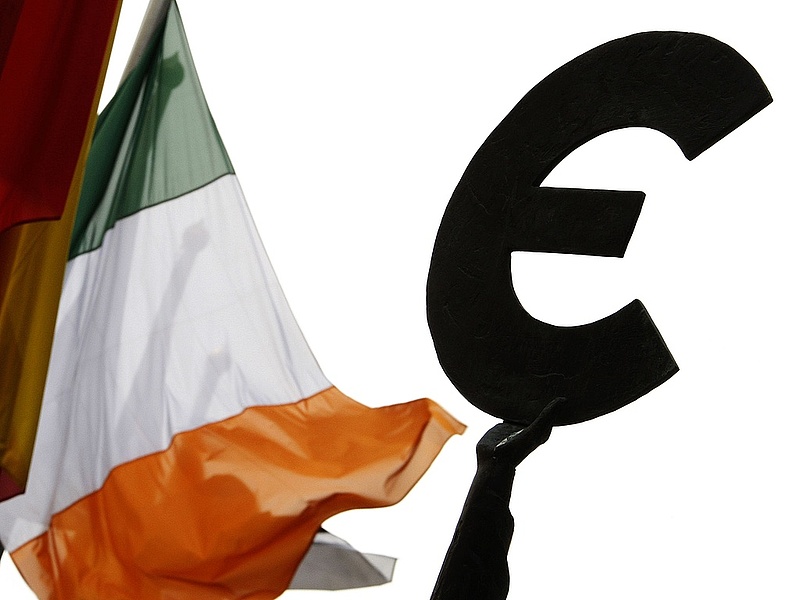 Írország adósságrendezést kér a csatlakozásért