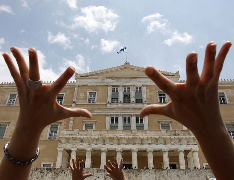 Közeleg Európa csődje? Így privatizálják Görögországot