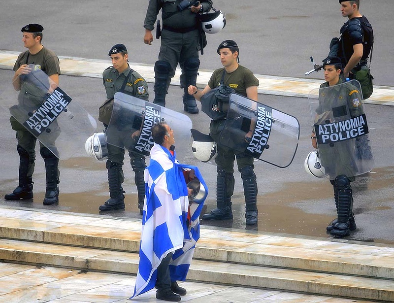 Harakirire készülnek a görögök?