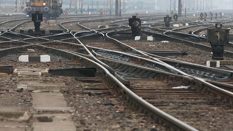 Milliárdok mennek a belgrádi vasútra 