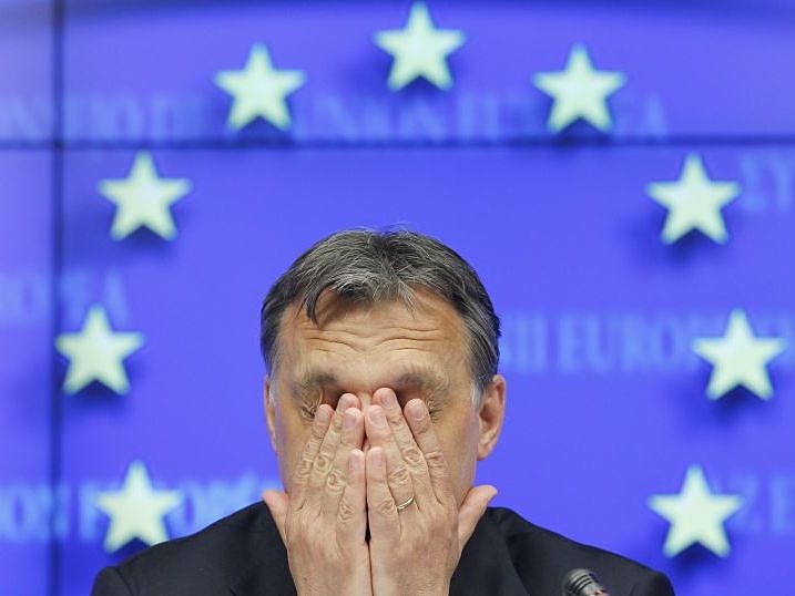Tegyen már valamit az EU Orbán diktatúrája ellen! (WSJ)