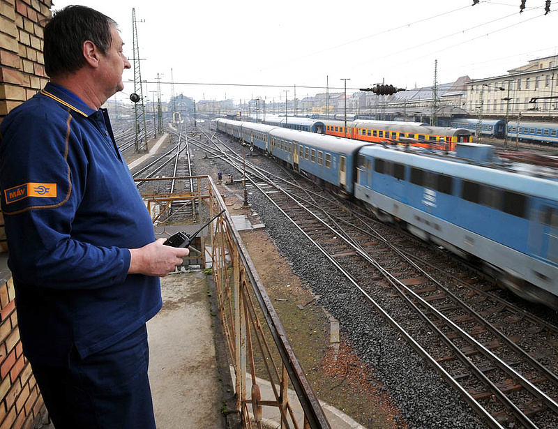 A szállítók startra készen várják a vasúti gsm-projektet