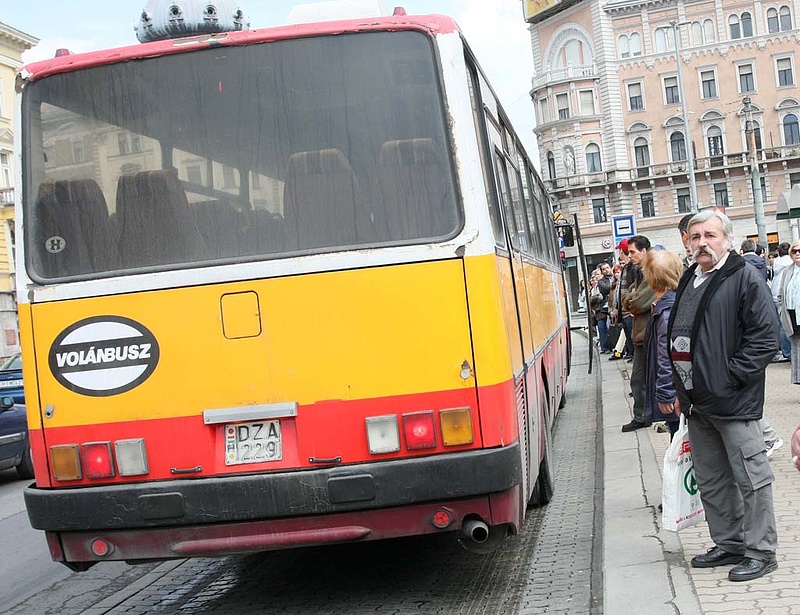 NFM: több száz elöregedett Volán-busz vár cserére