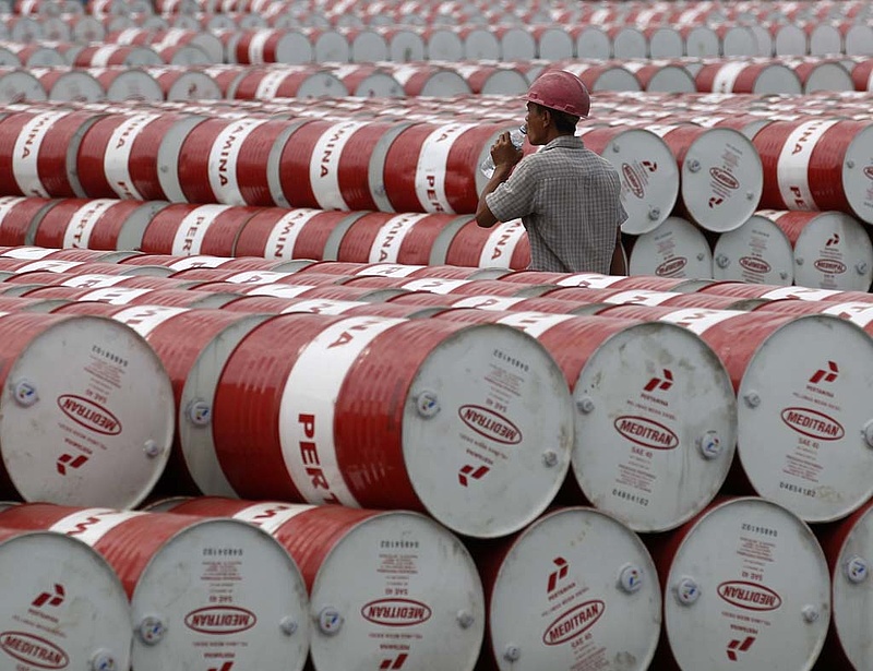 OPEC: Szaúd-Arábia 659 ezer hordóval növelte márciusi olajtermelését