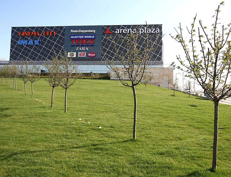 Még nagyobb lesz az Arena Plaza?