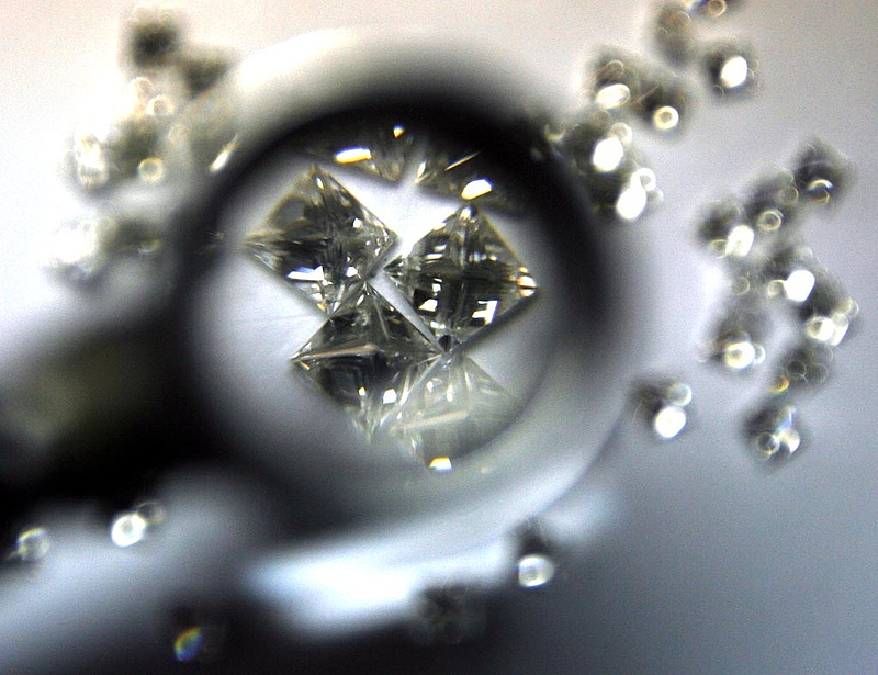 Privatizálják a világ vezető gyémánttermelőjét