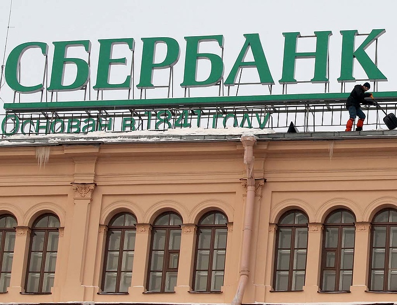 Hatalmas leépítéseket jelentett be a Sberbank