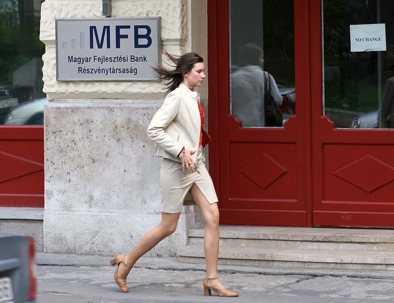 Devizakötvényt bocsát ki az MFB