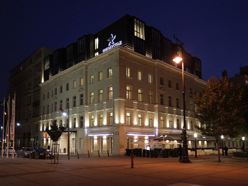 Új luxusszálloda nyílt Budapesten