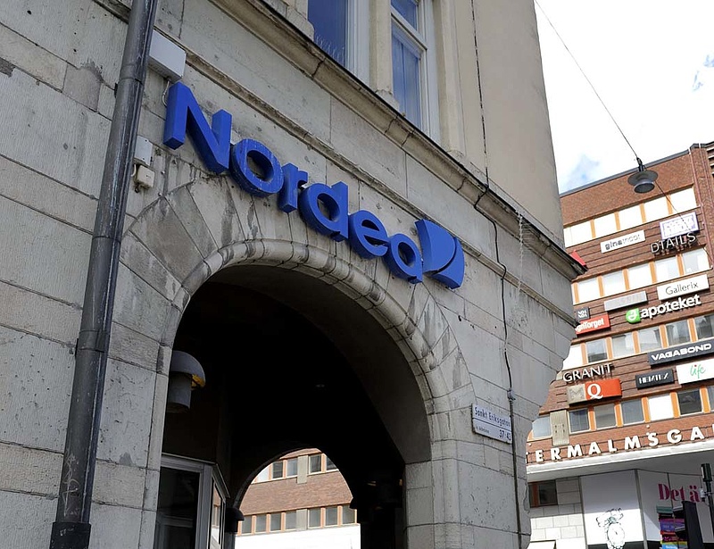 Pénzmosással vádolják a legnagyobb észak-európai bankot