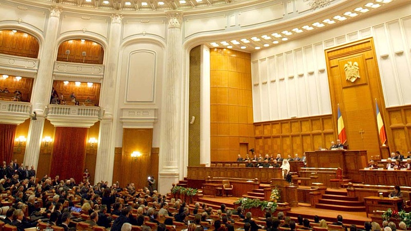 Megkapta a parlament áldását az új román kormány