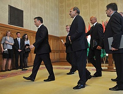 Vezető bankárokkal tárgyalt Orbán