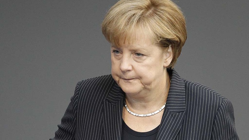 Merkel nem kér bizalmi szavazást