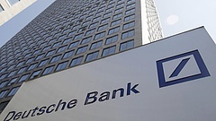 Családi ezüstből fizeti a büntetést a Deutsche Bank