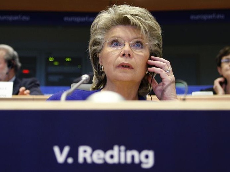 Reding: az európai egyesült államok \"a megfelelő vízió\"