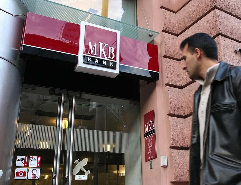 Balog: legkésőbb 2016 elejéig eladjuk az MKB-t