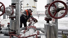 Bedurvultak az oroszok, de olcsóbb lehet a benzin