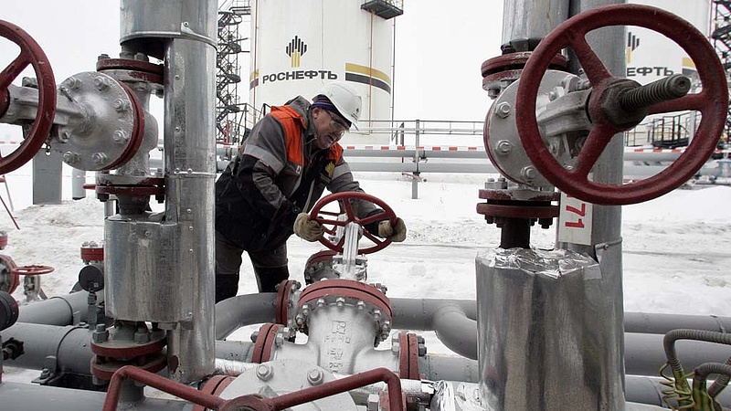 Megemelték az oroszok a kőolajexport vámját novembertől