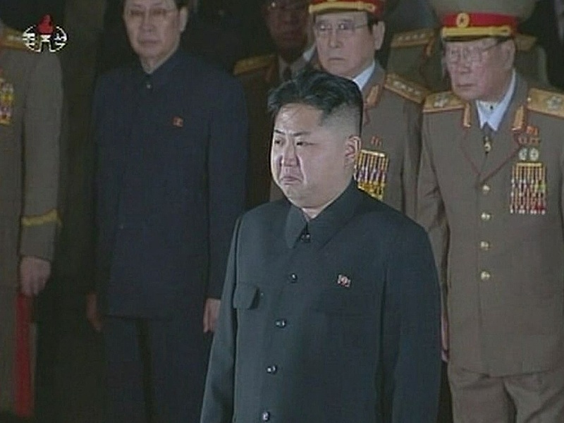 Kim Dzsong Un teljes harckészültséget rendelt el a két Korea határán