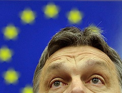 Orbán elárulta, mikor búcsúzhatunk a forinttól