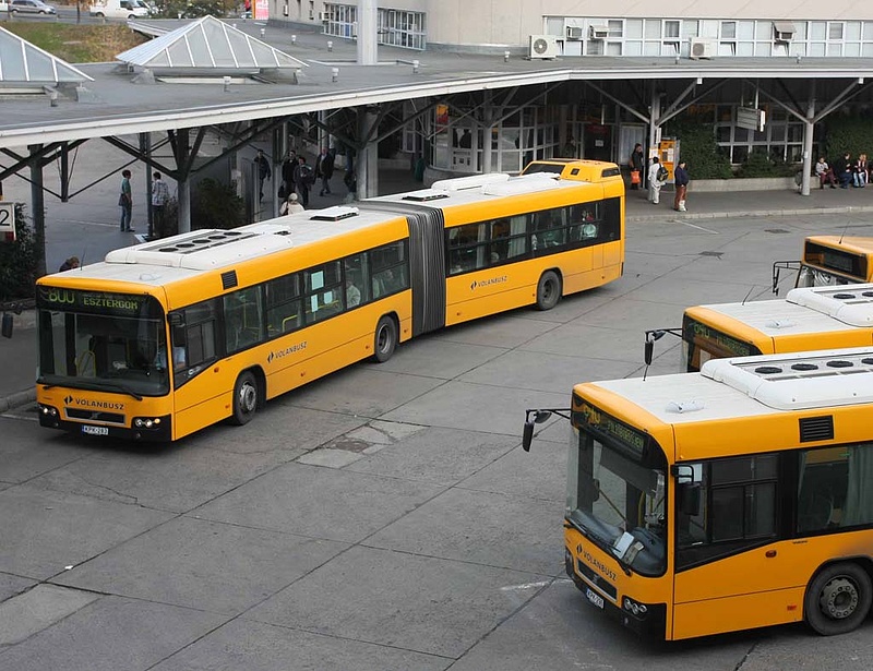 Újabb vonalakon veszi át a közösségi közlekedést a Volánbusz