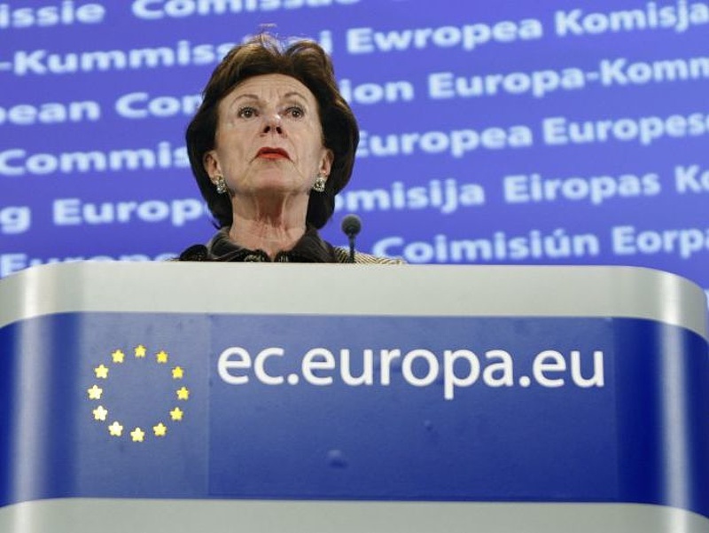 Az uniós biztos elégedetlen a magyar médiatörvénnyel (frissített)