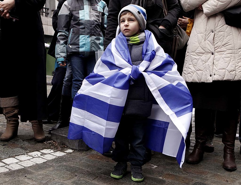 Fitch: Görögország korlátozottan nem törlesztő