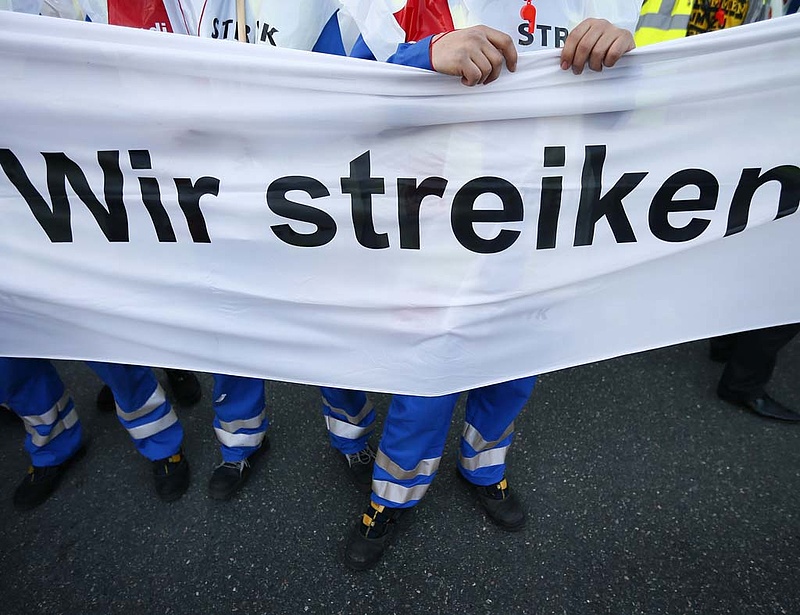 Sztrájkolnak a közszolgálati dolgozók Németországban