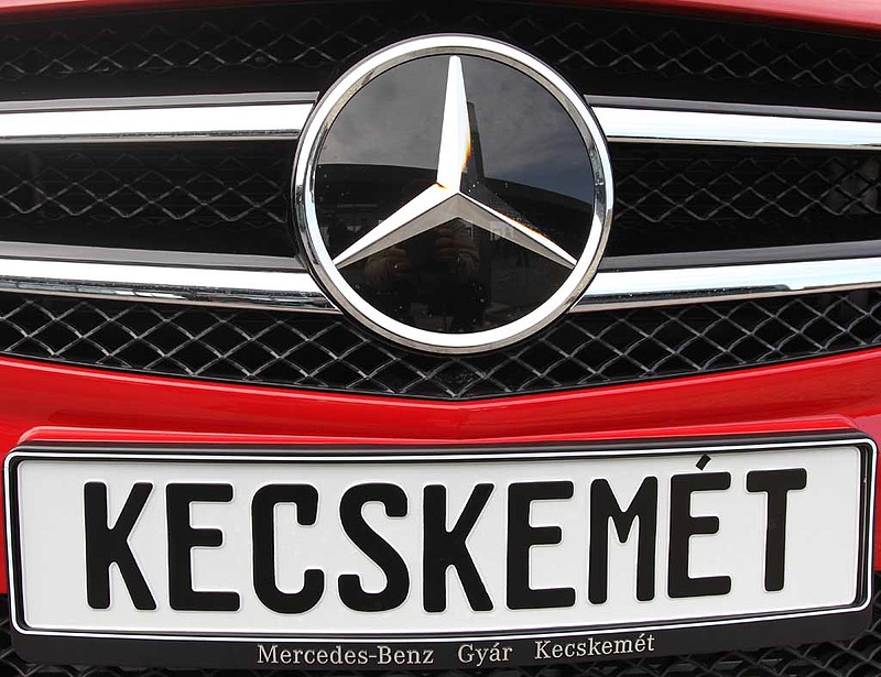 Túl a tízezren a magyar Mercedes-gyár 