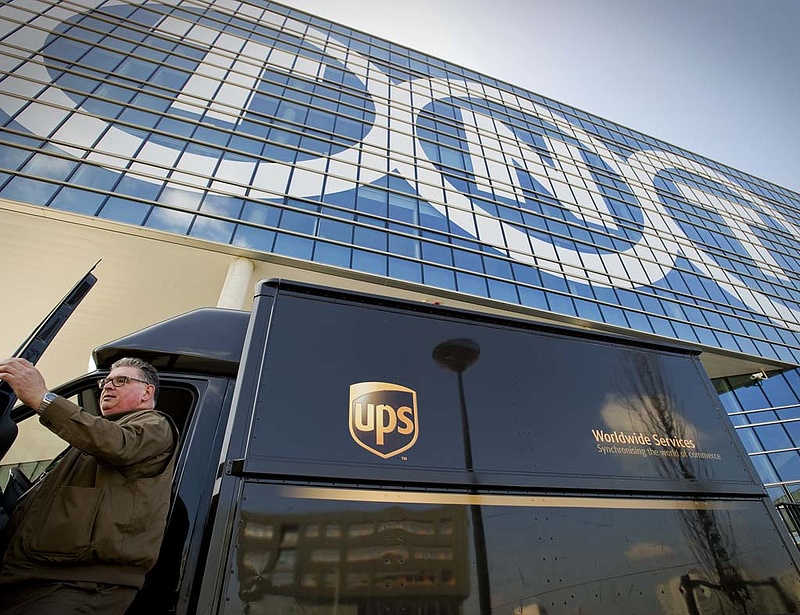 Csökkent a UPS profitja