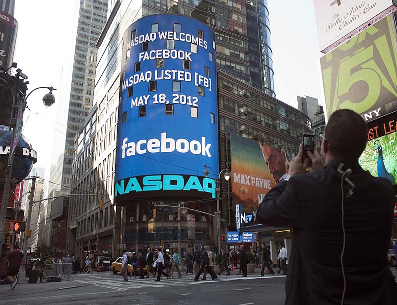 Kártérítést fizetne a Facebook-fiaskóért a Nasdaq
