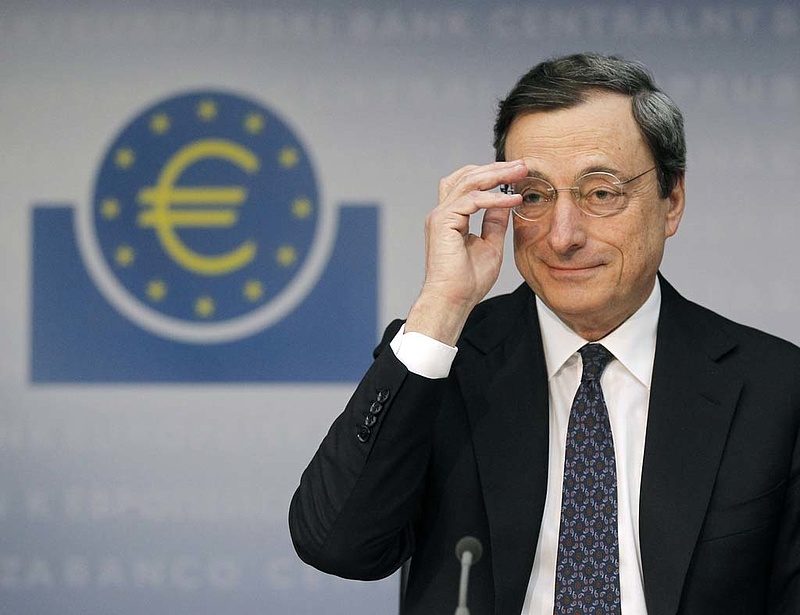 Draghi: szóba került a negatív kamat is