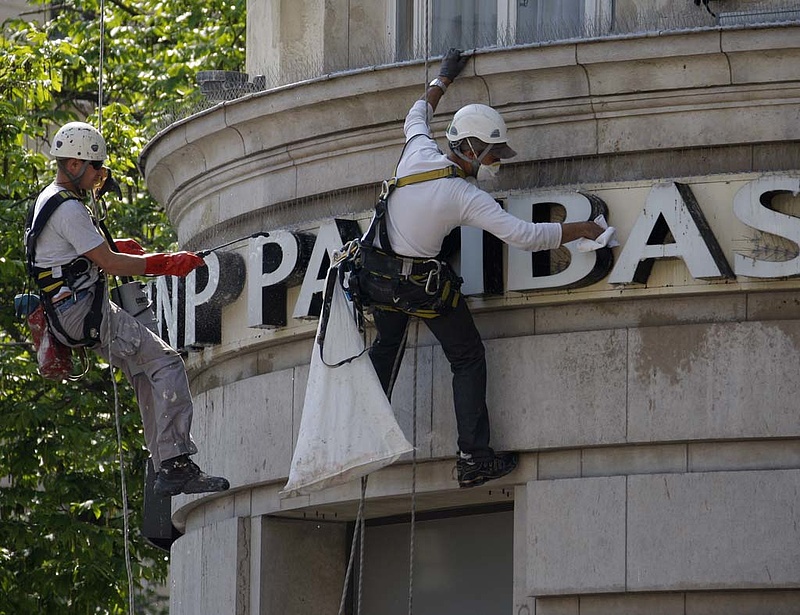 Itt a fordulat? Bízik Magyarországban a francia nagybank?