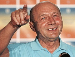 Basescu nem írja alá az IMF-levelet