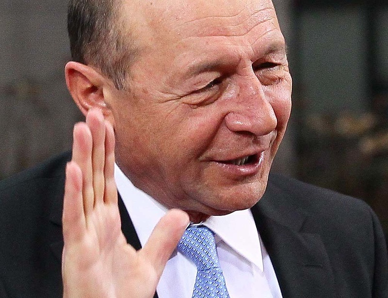 Basescu visszaküldte a nyugdíjjárulék csökkentésről szóló törvényt