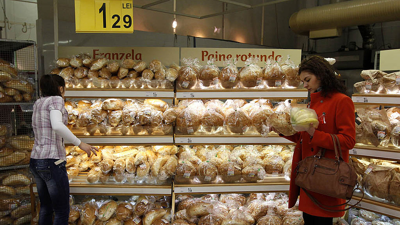 Élelmiszerek Romániában: a kalória és a protein jelölése nem stimmelt