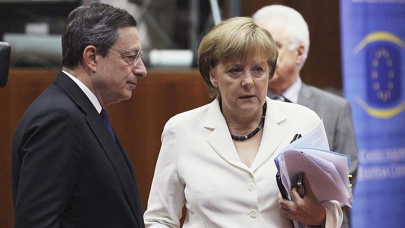 Már látszik, kinek adja Merkel a karmesteri pálcát