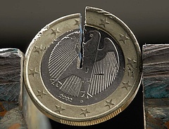 Egyre rosszabb passzban az eurózóna