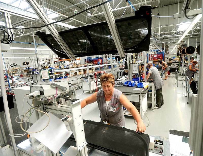 A TÜV Rheinland kivásárolta konkurenciáját