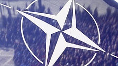 A magyar kormány most a NATO-val kerülhet konfliktusba