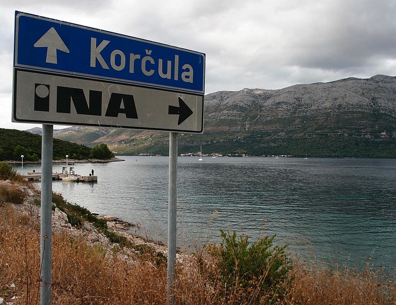 Nagyot esett az INA árfolyama a horvát tőzsdén