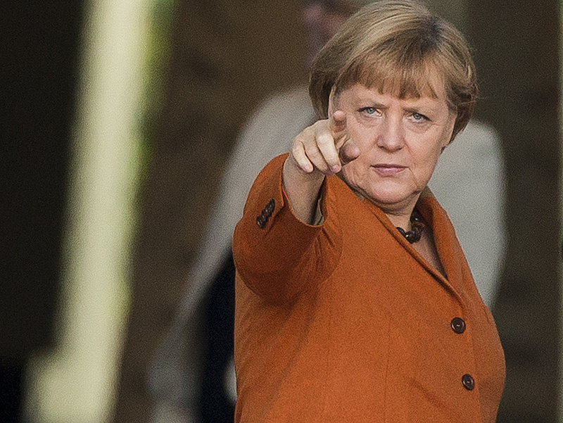 Merkel rátámadt Japánra Davosban