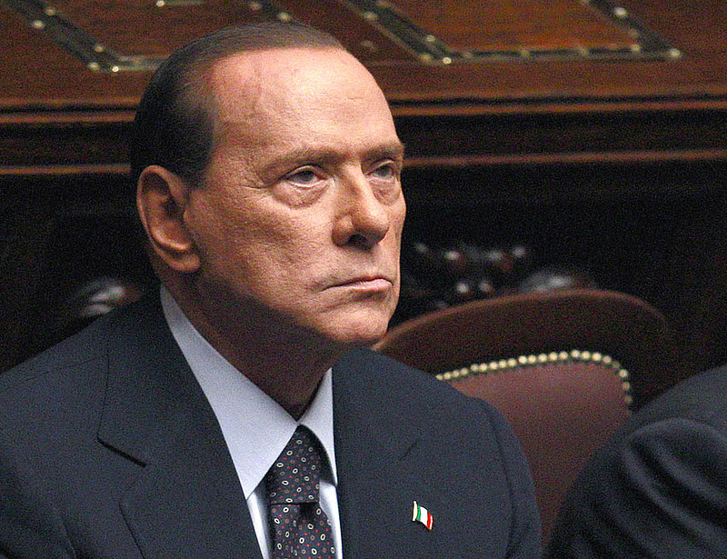 Berlusconi: az olasz kormánynak meg kell mérkőznie Merkellel
