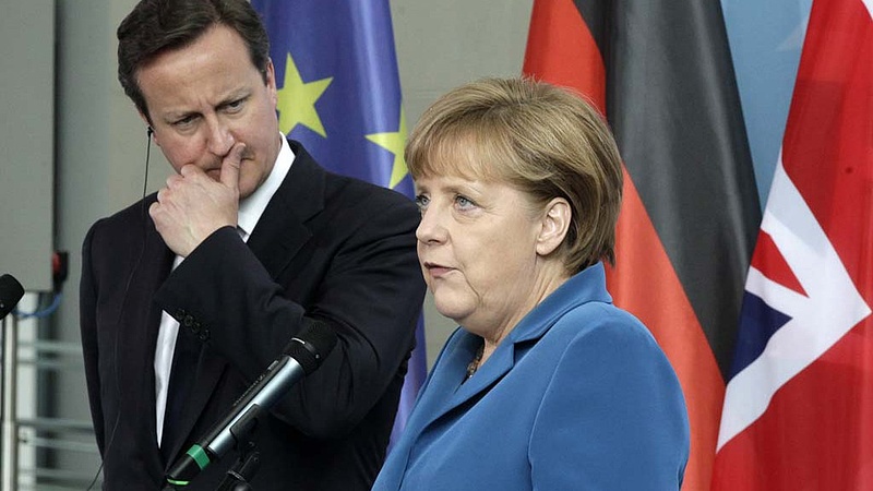 Orbán előtt Merkellel kezdi pávatáncát Cameron
