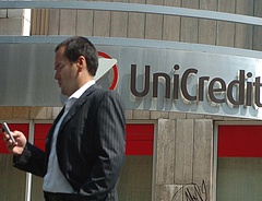 Nagy változás az UniCredit banknál
