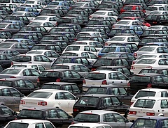 Leállítja a csaló szoftverekkel ellátott autóinak EU-s eladását a VW