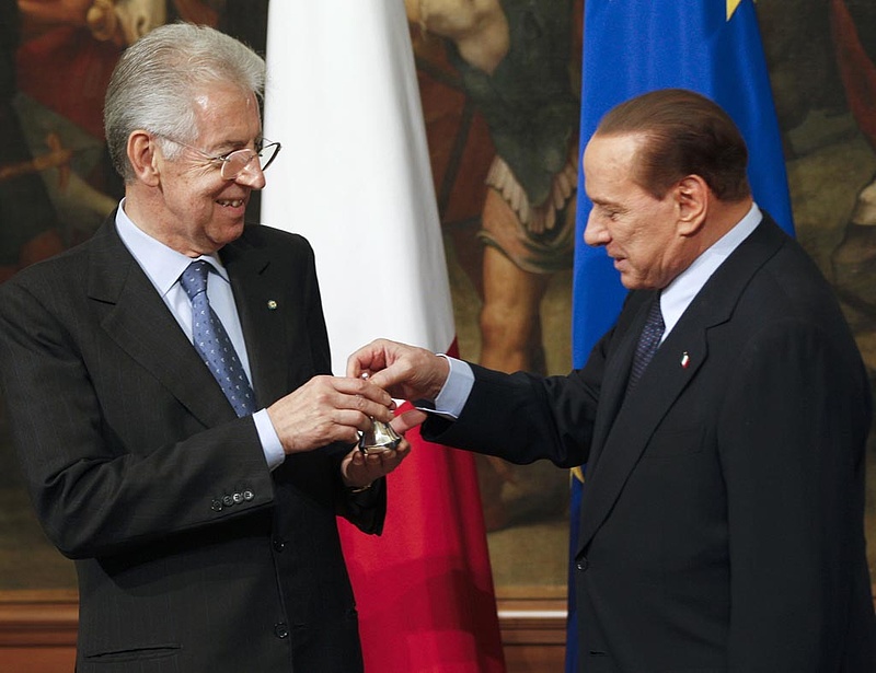 Monti programot, Berlusconi listát készít